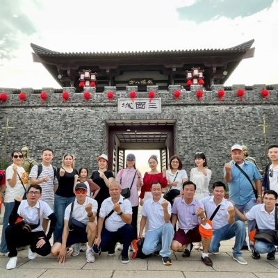 Tour ghép , tour riêng 